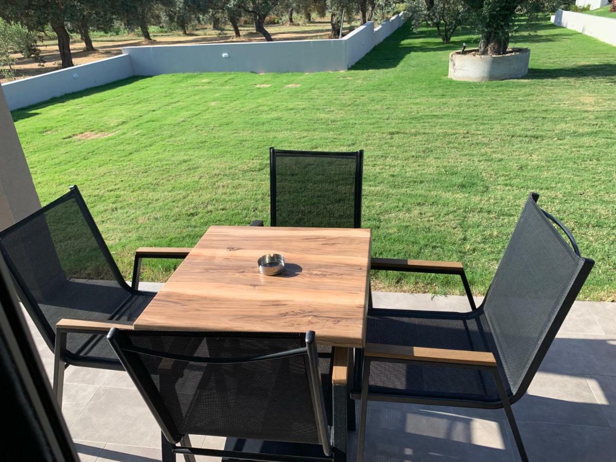 וורוורו Castella Apartments מראה חיצוני תמונה